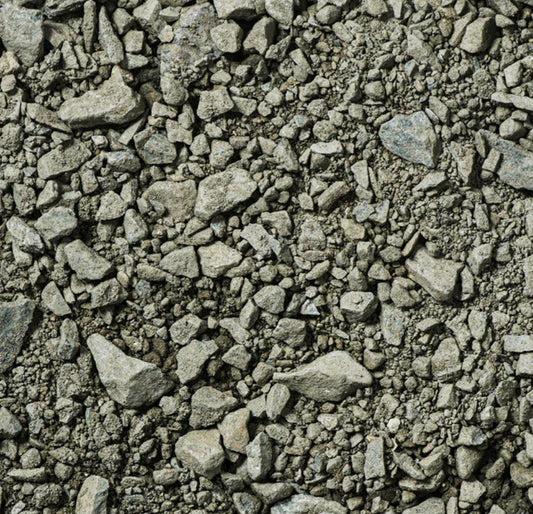 Grün-gräulicher Frostschutz-Schotter von nahem betrachtet.