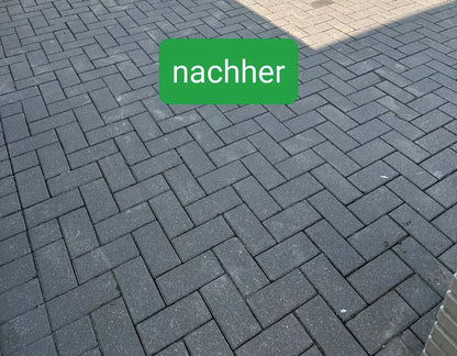 Man sieht einen sauberen, hellen und moosfreien Weg.